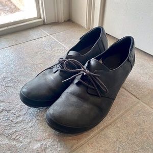 Merrell Heeled Booties size 11